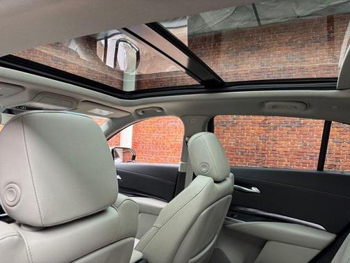 2023 Cadillac XT4 Luxury