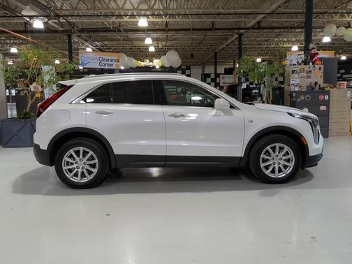 2023 Cadillac XT4 Luxury