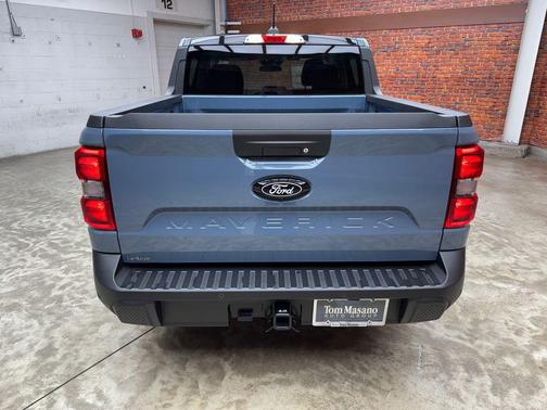 Azure Gray Metallic Tri-Coat 2025 Ford Maverick XLT