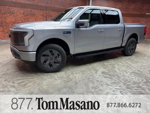 2025 Ford F-150 Lightning LARIAT