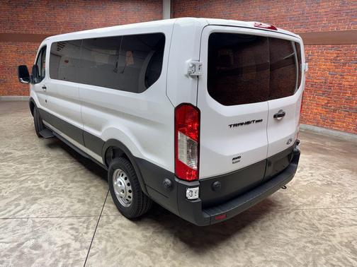 Oxford White 2026 Ford Transit-350 Base