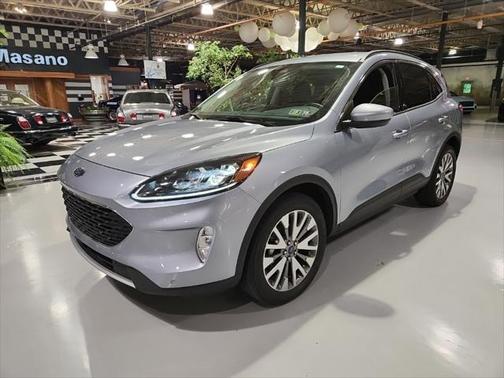 2022 Ford Escape Titanium