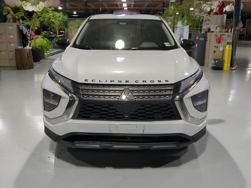 2022 Mitsubishi Eclipse Cross LE