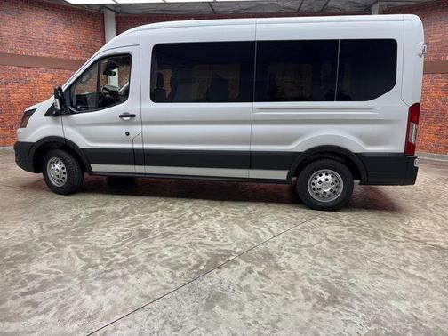 2025 Ford Transit-350 XL