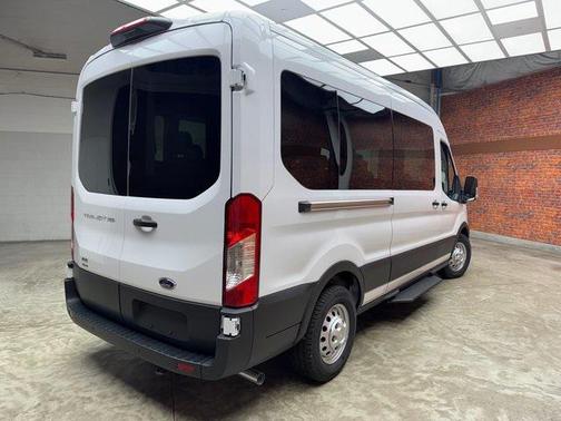 2025 Ford Transit-350 XL