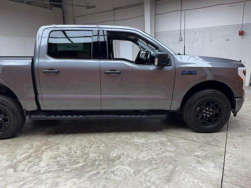 2025 Ford F-150 Lightning XLT