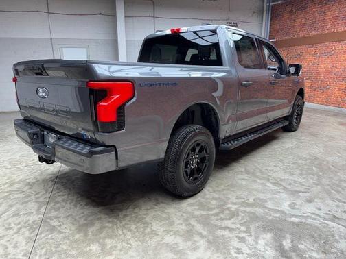 2025 Ford F-150 Lightning XLT