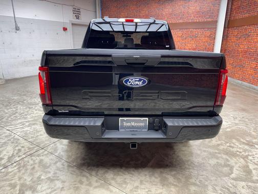 Agate Black Metallic 2026 Ford F-150 STX