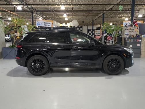 2023 Lincoln Corsair Reserve