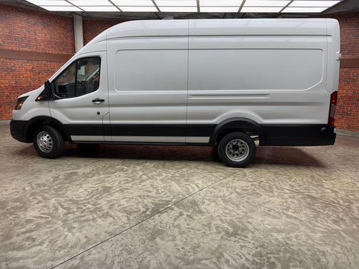Oxford White 2026 Ford Transit-350 Base