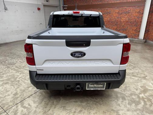 Oxford White 2026 Ford Maverick XLT