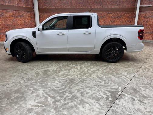 2025 Ford Maverick Lobo Standard