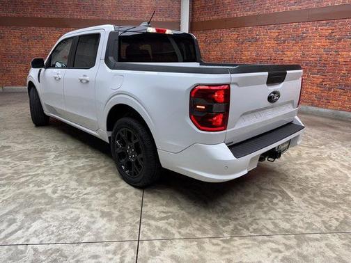 2025 Ford Maverick Lobo Standard