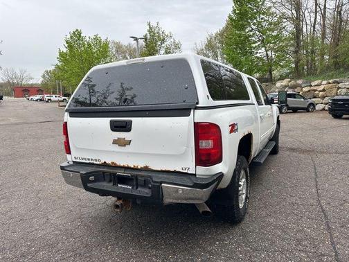 Summit White 2009 Chevrolet Silverado 2500 LTZ Crew Cab