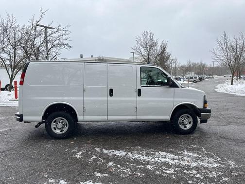 2021 Chevrolet Express 2500 RWD 2500 Regular Wheelbase WT