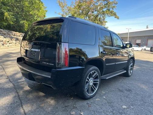 2013 Cadillac Escalade Premium
