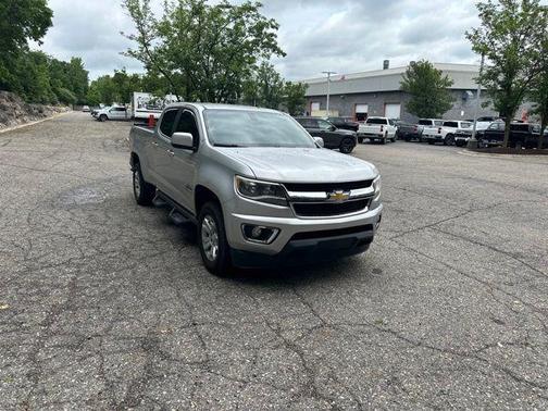 Silver Ice Metallic 2018 Chevrolet Colorado LT