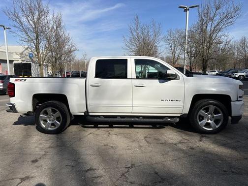 2017 Chevrolet Silverado 1500 2LT