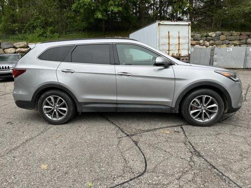 2019 Hyundai Santa Fe XL SE