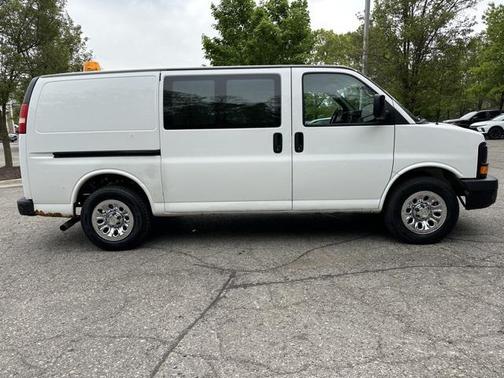 2011 Chevrolet Express 1500 Work Van