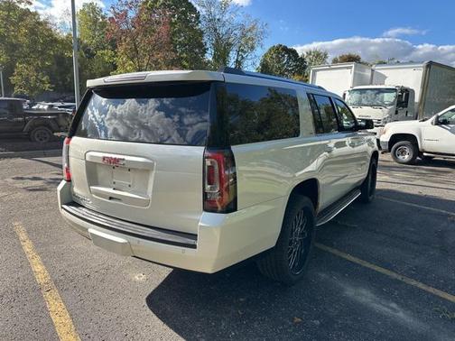 2015 GMC Yukon XL 1500 SLT