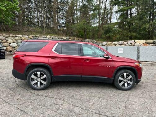 Cajun Red Tintcoat 2020 Chevrolet Traverse LT Leather