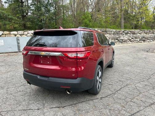Cajun Red Tintcoat 2020 Chevrolet Traverse LT Leather