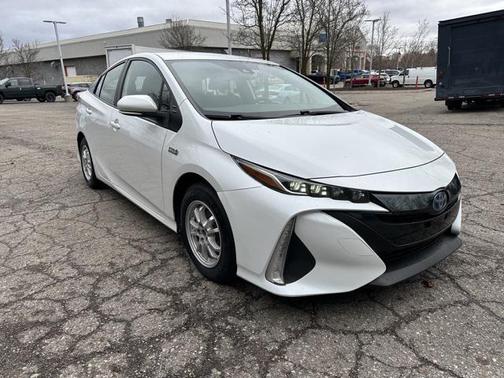 2022 Toyota Prius Prime LE