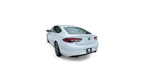 2018 Buick Regal Sportback Essence