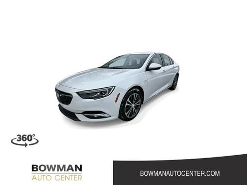 2018 Buick Regal Sportback Essence