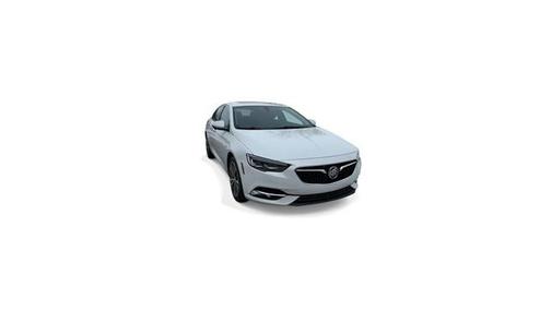 2018 Buick Regal Sportback Essence