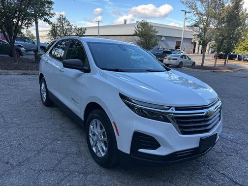 2022 Chevrolet Equinox LS