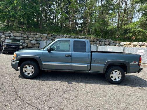 Stealth Gray Metallic 2005 GMC Sierra 1500 SLT Extended Cab