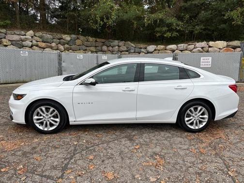2017 Chevrolet Malibu 1LT