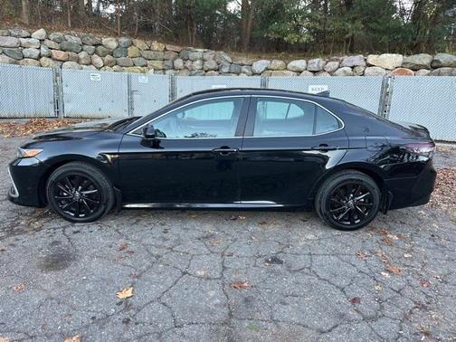 2024 Toyota Camry LE