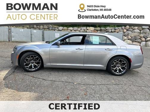2017 Chrysler 300 S