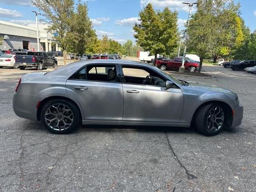 2017 Chrysler 300 S