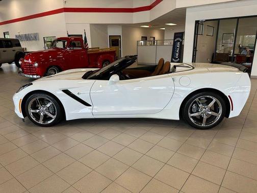 Arctic White 2014 Chevrolet Corvette Stingray Base