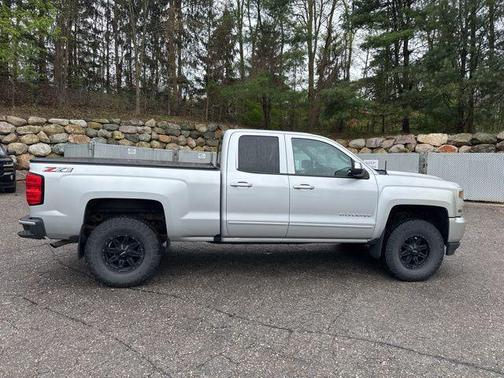 Silver Ice Metallic 2018 Chevrolet Silverado 1500 2LT