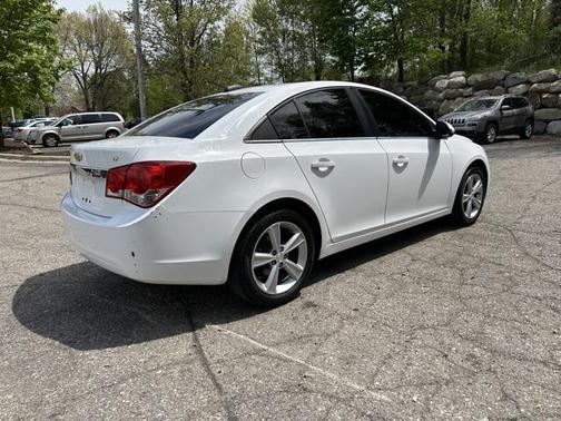 2015 Chevrolet Cruze 2LT