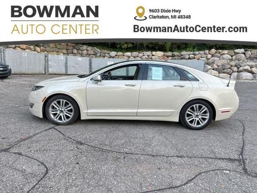 2014 Lincoln MKZ Base