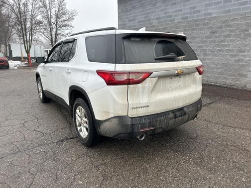 2020 Chevrolet Traverse LT Cloth