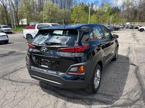 Ultra Black Pearl 2019 Hyundai KONA SE