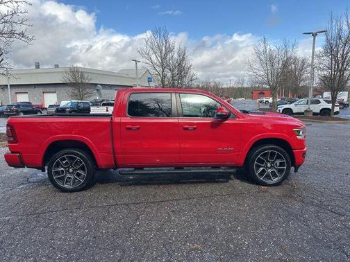Flame Red Clearcoat 2019 RAM 1500 Laramie