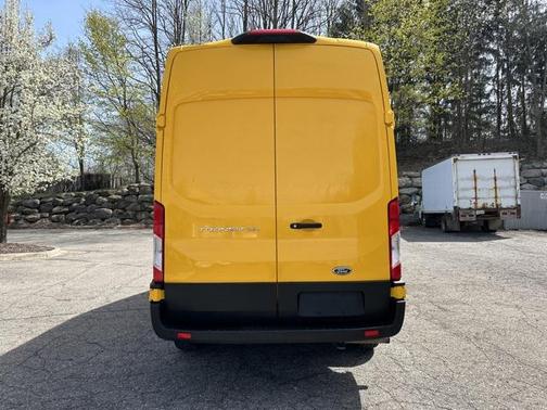 2021 Ford Transit-250 Base