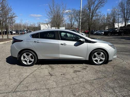 2018 Chevrolet Volt LT