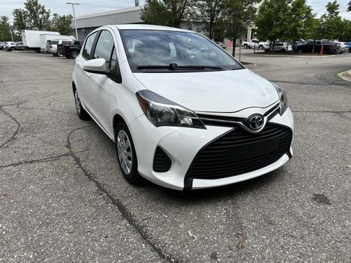 2017 Toyota Yaris L