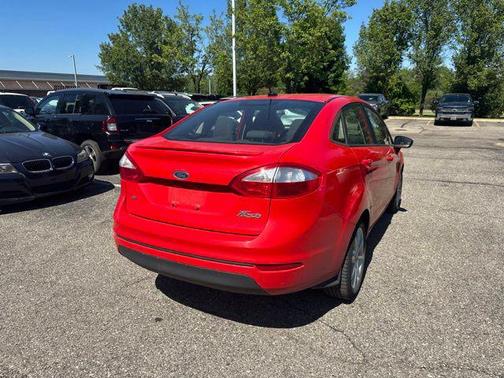 Race Red 2015 Ford Fiesta SE