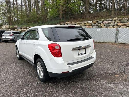 Summit White 2013 Chevrolet Equinox LS