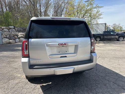 Quicksilver Metallic 2016 GMC Yukon SLT